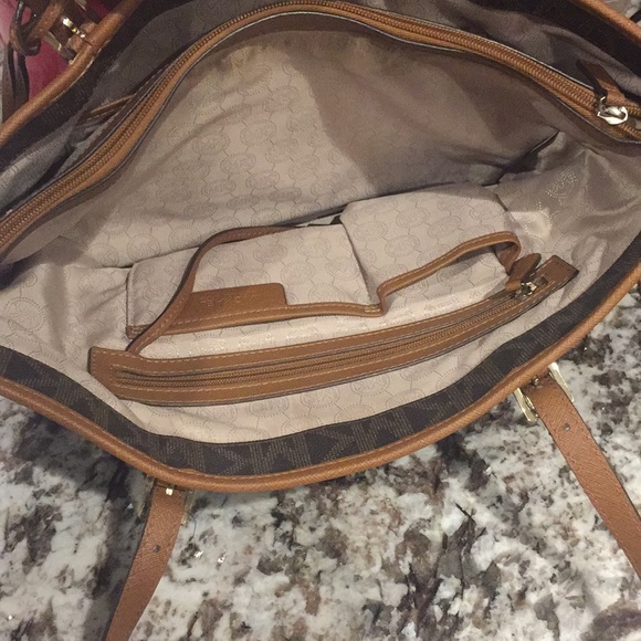 SOLD - Picture 6 of 8